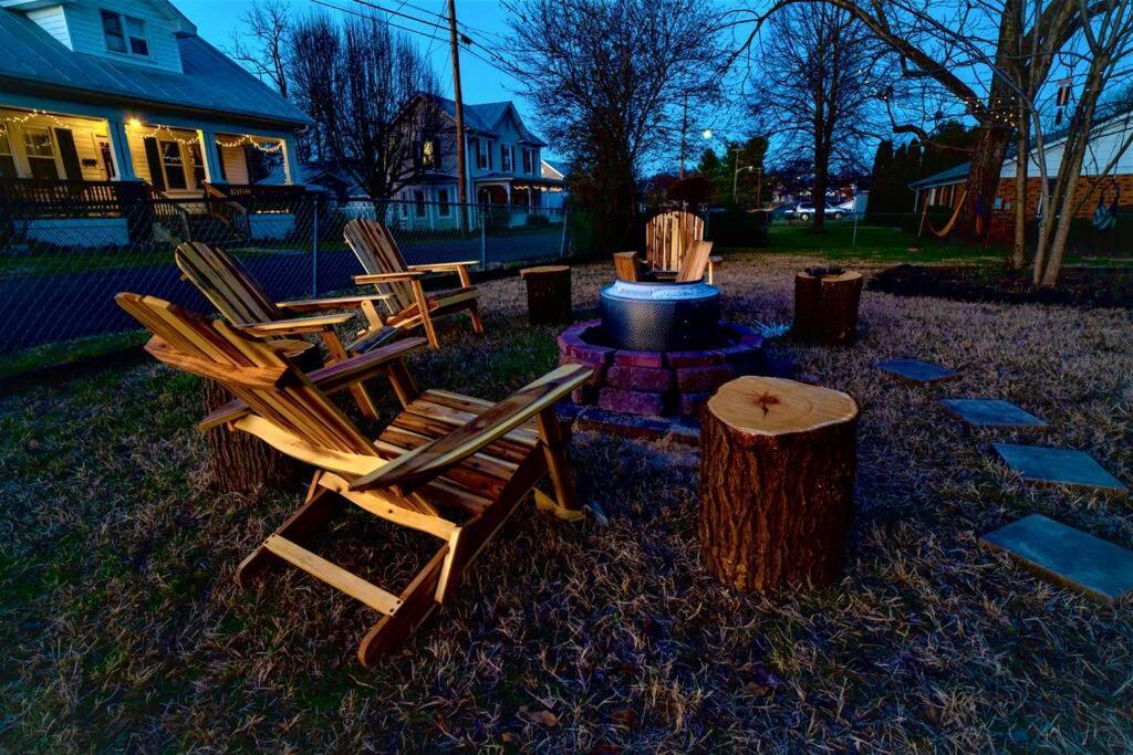 Dog And Family Friendly 4Br W Wifi And Fenced Yard By Zen Living Short Term Rental ルーレイ エクステリア 写真