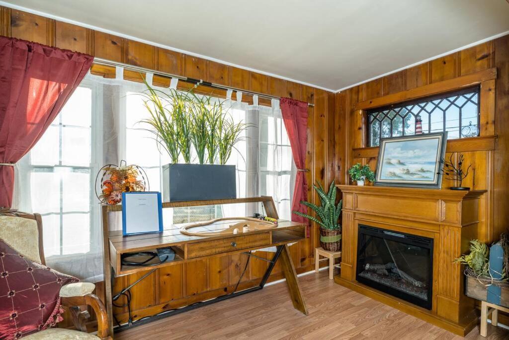 Dog And Family Friendly 4Br W Wifi And Fenced Yard By Zen Living Short Term Rental ルーレイ エクステリア 写真